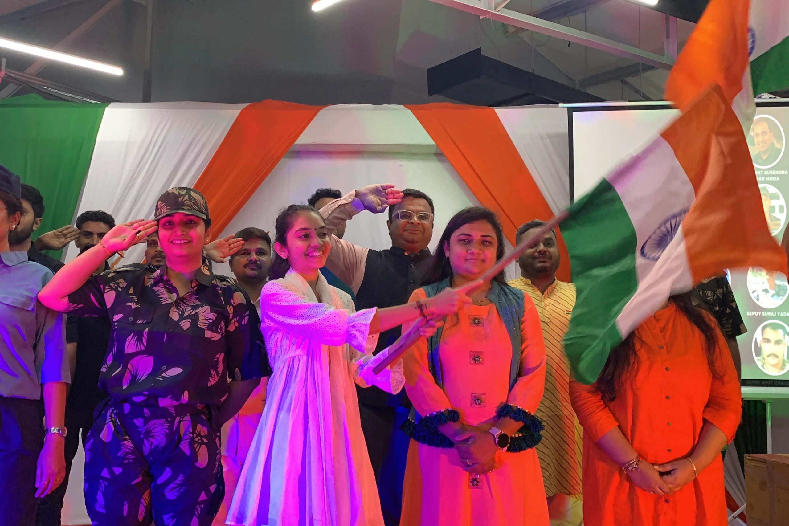 stemmons business services   th india independence day   decoration